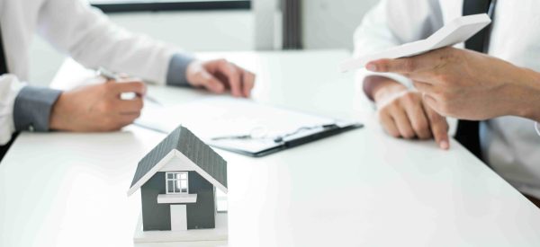 real-estate-agents-offer-sale-home-insurance-and-c-2021-09-01-11-19-40-utc